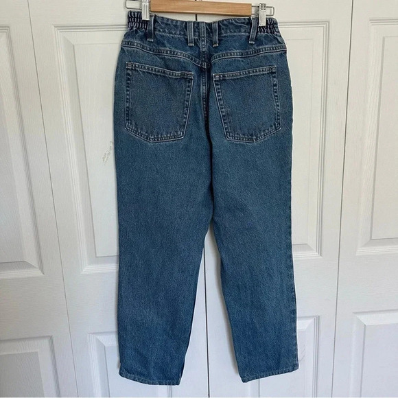 L.L.Bean Womens Medium Wash Original Fit Relaxed Jeans Size 10 Petite - Picture 3 of 11